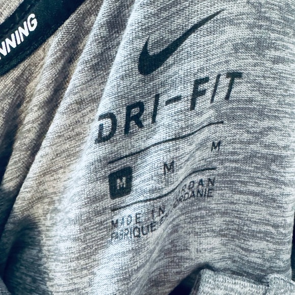 NIKE DRIFIT Running Long Sleeve Tshirt Athletic Shirt - Picture 13 of 13